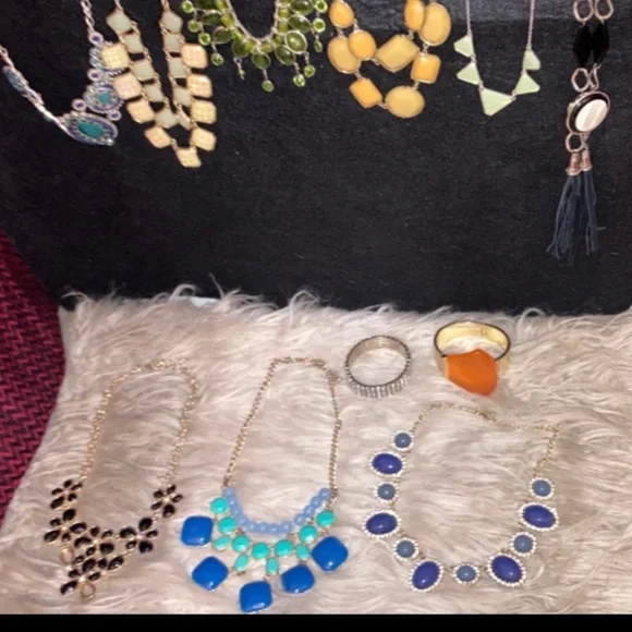 Fashion/statement jewelry - Picture 1 of 7